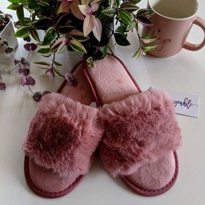 Perfect Gift!  Pink Slippers!